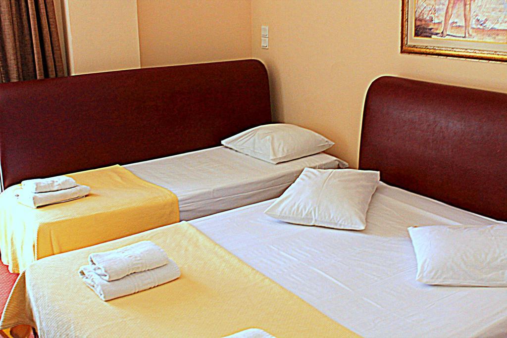 Hotel Drosia Messíni Eksteriør billede