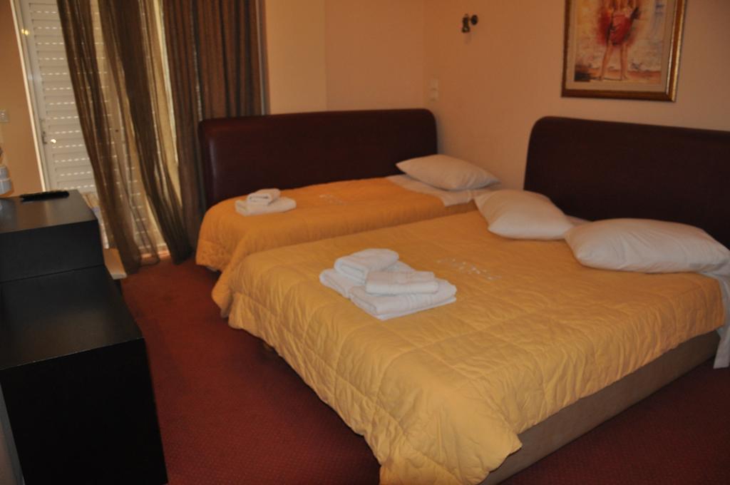 Hotel Drosia Messíni Eksteriør billede
