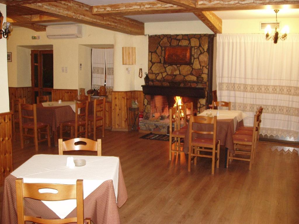 Hotel Drosia Messíni Eksteriør billede